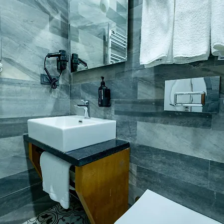 Frt Airport Hotel